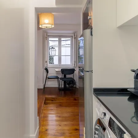 Olarias 2 Bedroom Perfect To Share Near The Castle-3
